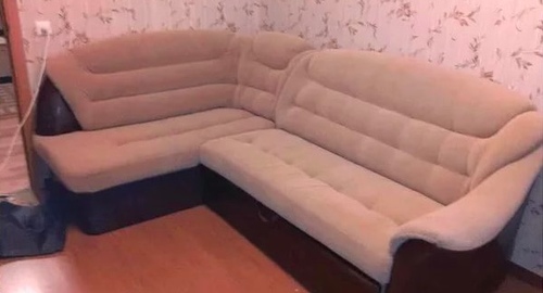 Перетяжка углового дивана. Киселевск